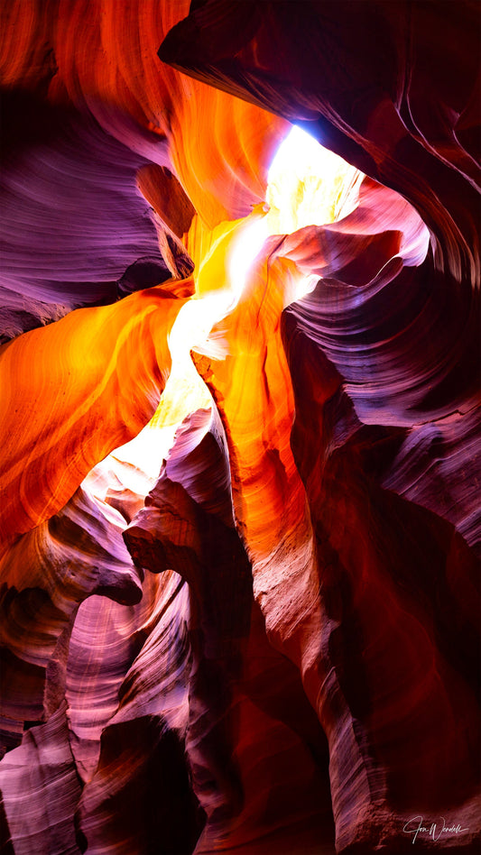 Exploring Antelope Canyon Through Fine Art Photography: Jon Wendell’s Vision